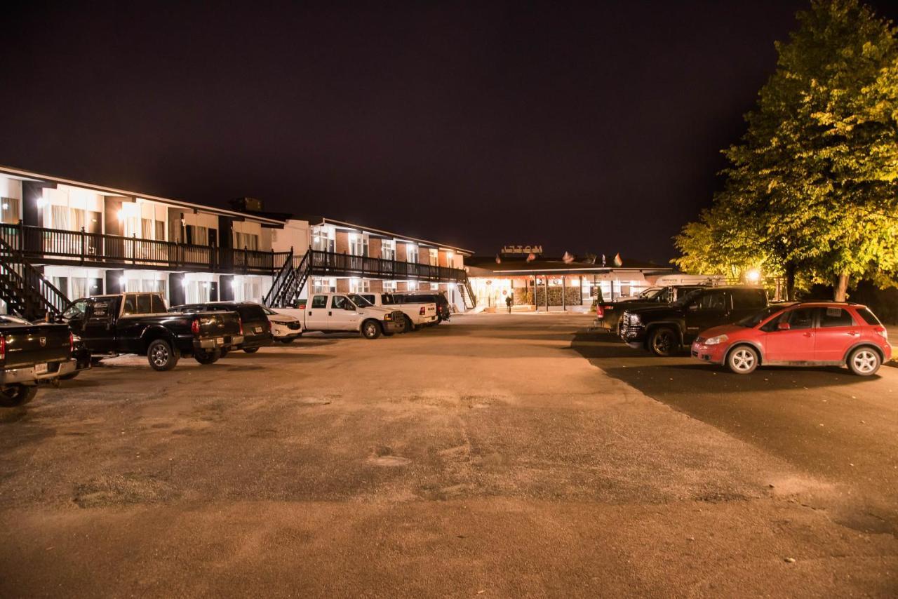 Hotel La Caravelle Baie-Comeau Exteriör bild