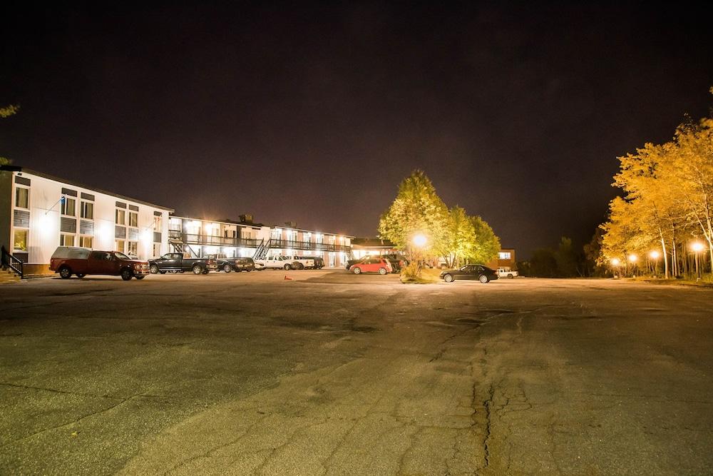 Hotel La Caravelle Baie-Comeau Exteriör bild